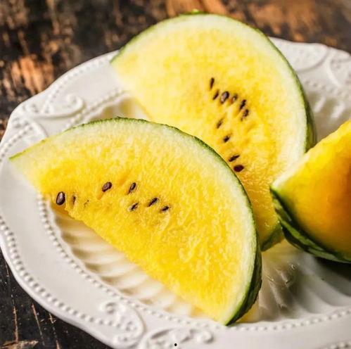 小甜吃瓜,揭秘娱乐圈甜蜜背后的秘密  第2张