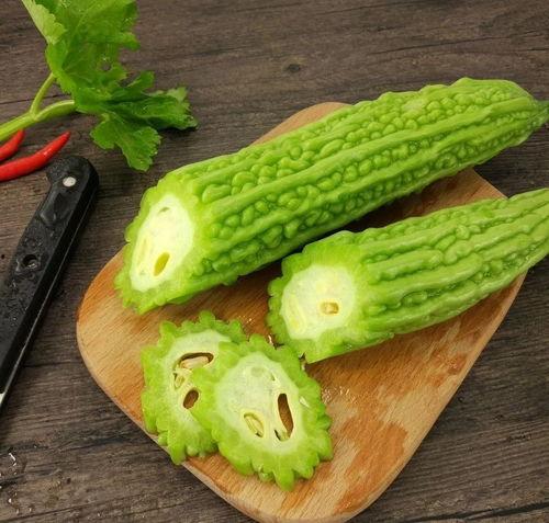 瓜种子生熟两吃,从生食到熟食，营养与美味的双重享受